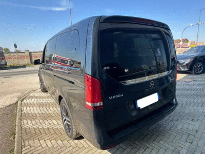 Mercedes-Benz V 250