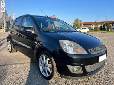 Ford Fiesta 5p 1.4 tdci