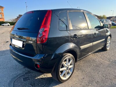 Ford Fiesta 5p 1.4 tdci